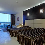 Elpida Hotel 4*