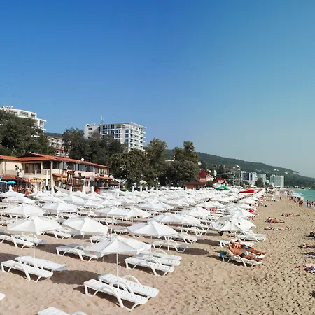 Elpida Hotel 4*