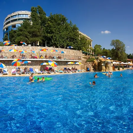 Elpida Hotel