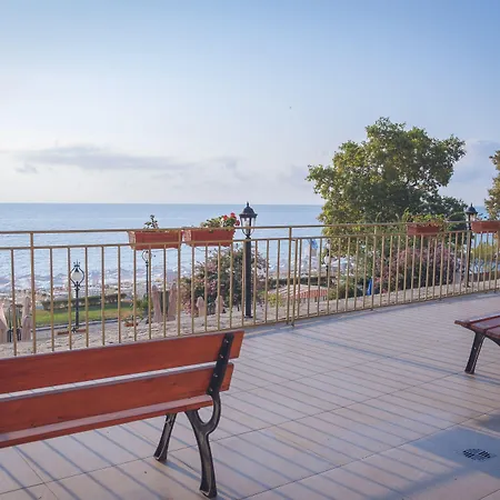 Elpida Złote Piaski