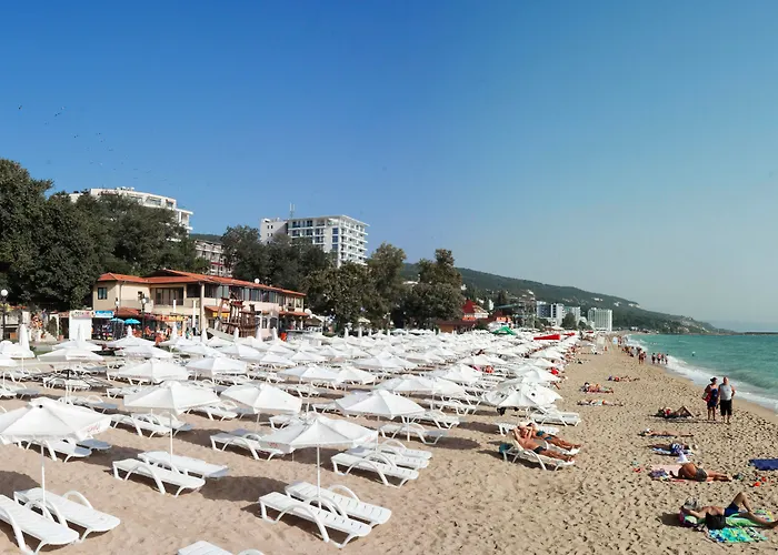 Elpida Hotel 4*